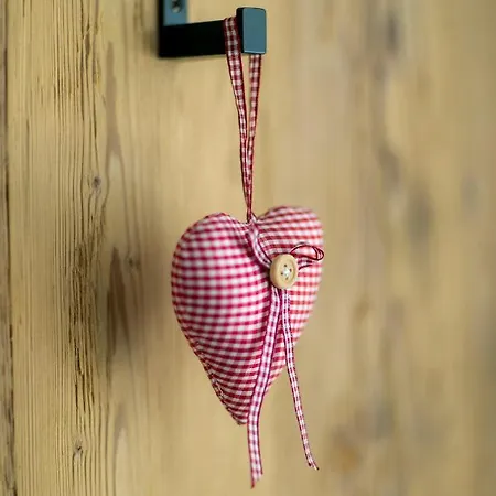 Wiesenhof - & Weitblick Ueber - Ladestation Fuer Elektroautos *