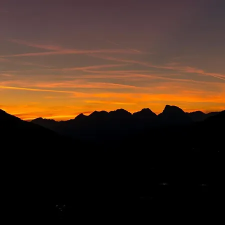 Wiesenhof - & Weitblick Ueber - Ladestation Fuer Elektroautos Ίνσμπρουκ