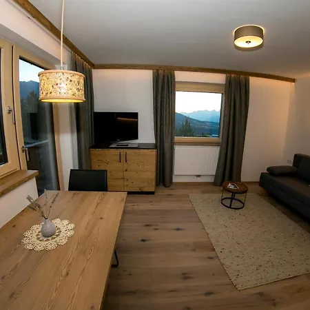 Wiesenhof - & Weitblick Ueber - Ladestation Fuer Elektroautos Ίνσμπρουκ