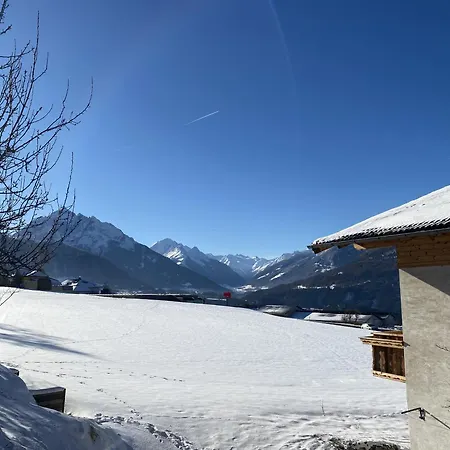 Wiesenhof - & Weitblick Ueber - Ladestation Fuer Elektroautos *