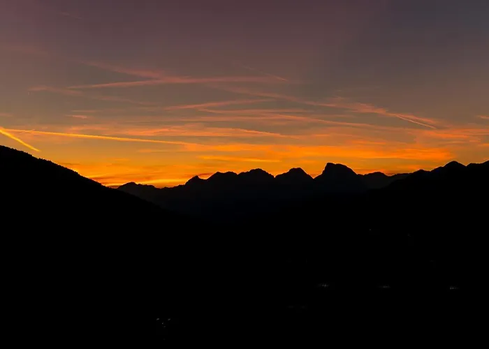 Wiesenhof - & Weitblick Ueber - Ladestation Fuer Elektroautos Innsbruck