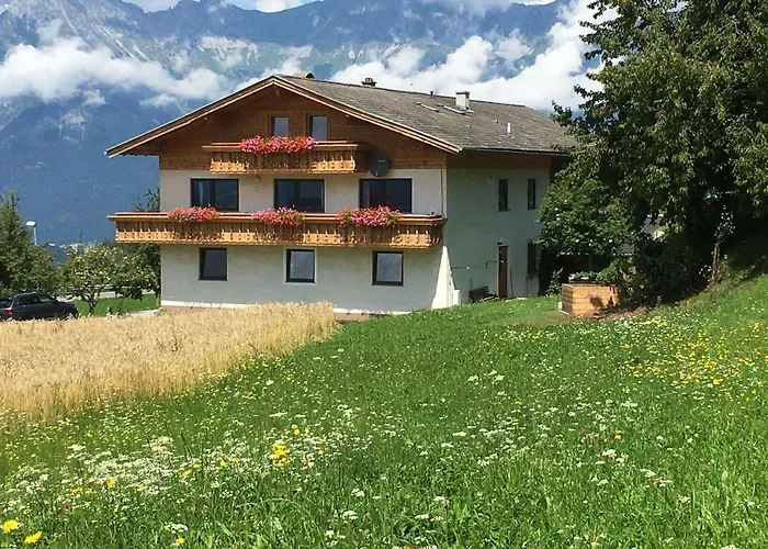 Wiesenhof - & Weitblick Ueber - Ladestation Fuer Elektroautos