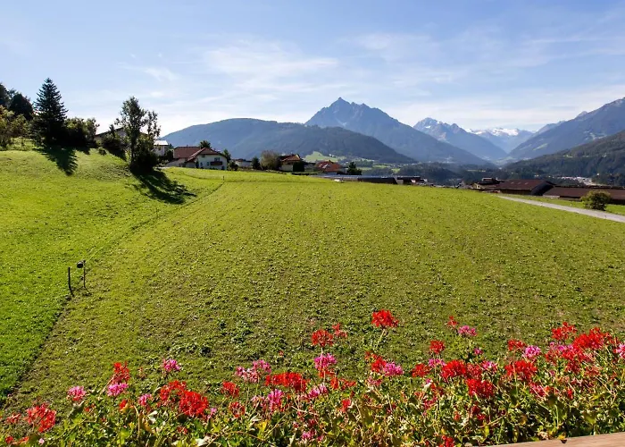 Wiesenhof - & Weitblick Ueber - Ladestation Fuer Elektroautos * 因斯布鲁克