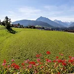 Wiesenhof - & Weitblick Ueber - Ladestation Fuer Elektroautos * Innsbruck